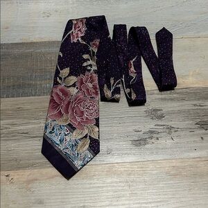 Alexander Boston Lloyd Men’s Floral Patterned Tie in Purple and Burgundy Formal